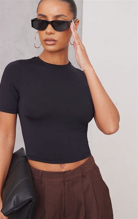 Black Recycled Slinky Short Sleeve Crop Top Prettylittlething Qa