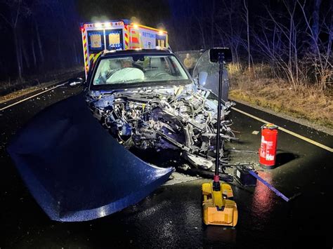 Schwerer Verkehrsunfall Auf Der B Einsatzbericht Helmstedt