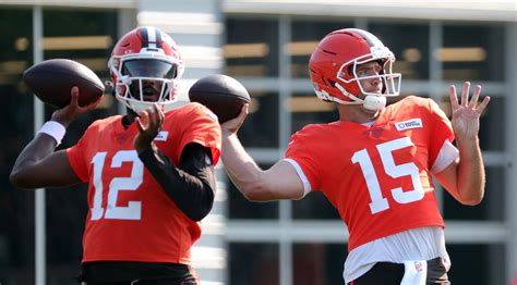 NFL Fans React To Browns Making Big Quarterback Change - The Spun