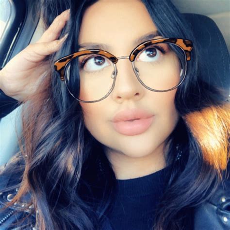 Thumbs Pro Asmr Pussy