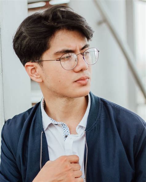 Hot Boy Rmit Khi N Ch Em Ph T S T V I V Ngo I Kh Ch T Ng I Ng I Saostar Vn