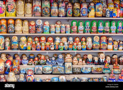 Russische Souvenirs Stockfotos & Russische Souvenirs Bilder - Alamy