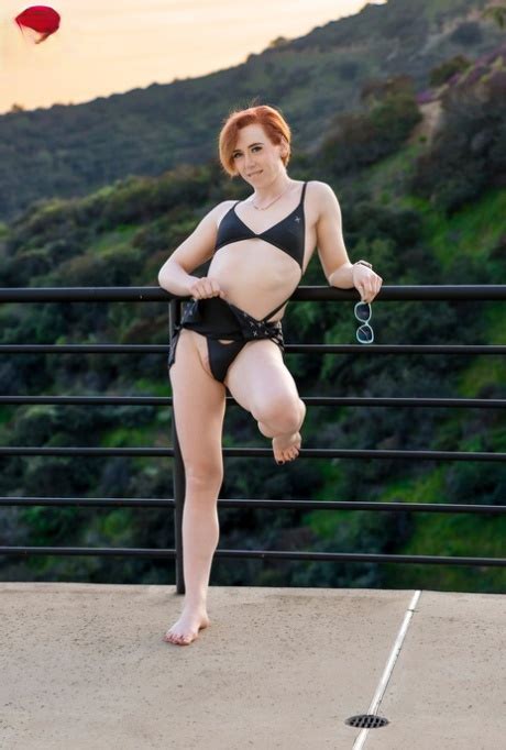 Shiri Allwood Nude Pics XXX Galleries CoedCherry