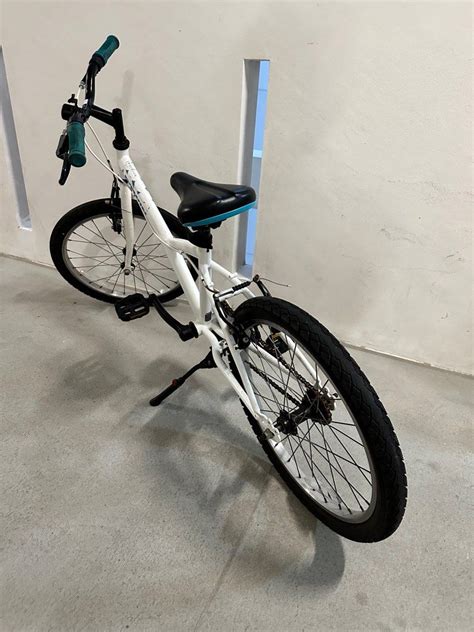 Btwin kids 20 inch bike, Sports Equipment, Bicycles & Parts, Bicycles ...