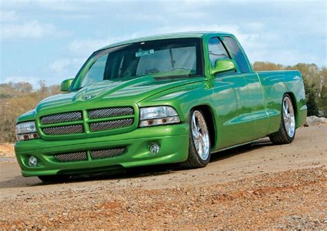 Lowered Dodge Dakota Rt Performance Meets Ground Clearance Wow Gearcom