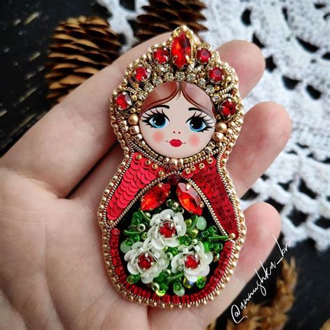 Брошь матрешка | Бисерные ювелирные изделия, Бисер, Бисерные украшения
