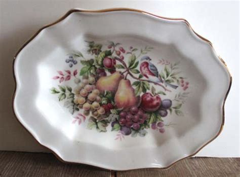 Vintage Avon Enoch Wedgwood Oval Plate Enoch Fruits And Birds Porcelain