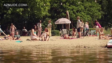 MALIBU KUSS DEN FROSCH NUDE SCENES AZNude