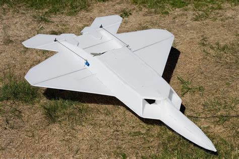 Ft 22 Raptor Build Raptor Model Airplanes Diy Wall Decor Free Power