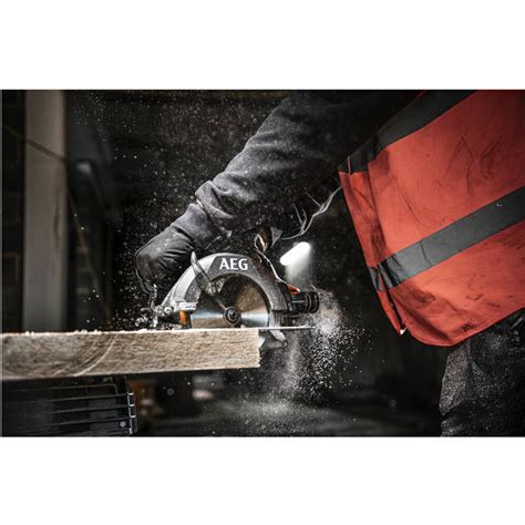 Аккумуляторная дисковая пила AEG BKS 18SBL-0 4935479660: цена ...