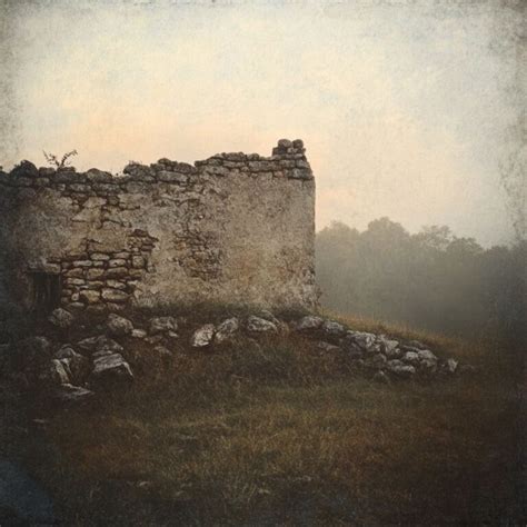 16 Treasures Hidden in Illinois That Could Still Be Yours