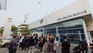 Diler Resmi Full EV Pertama Neta Kelapa Gading Resmi Beroperasi