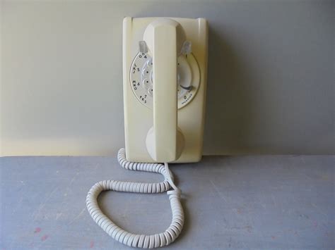 Rotary Phone Wall Mount
