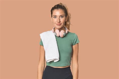 Premium Photo Active Blonde Athlete Posing In Studio