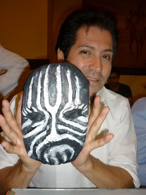 who is the masked magician 9