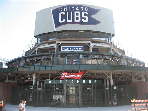 Fans at the baseball field Wrigley are cheering for changes 5