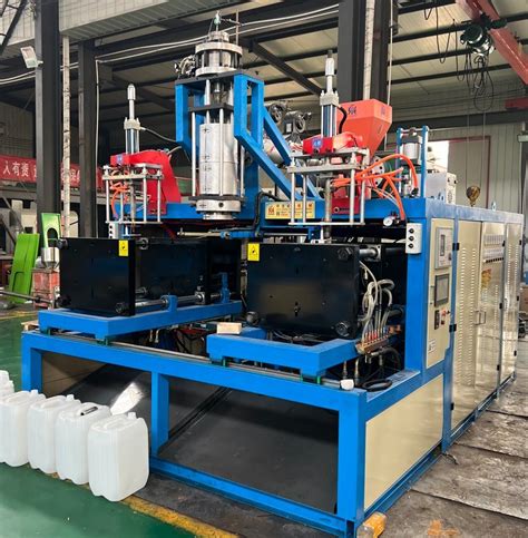 PE Extrusion Blow Molding Machine Well HDPE Water Tank Gallon Bottle