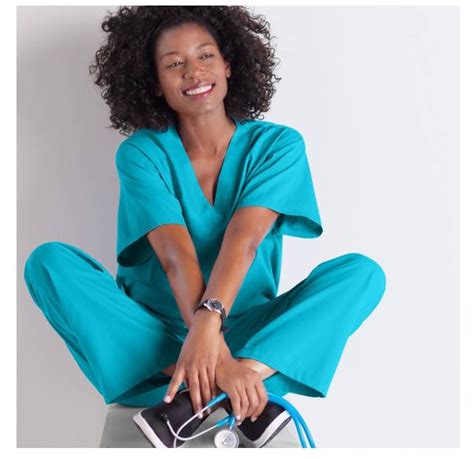 Style Tips For Buying Nursing Scrubs Beverly Hills Magazine