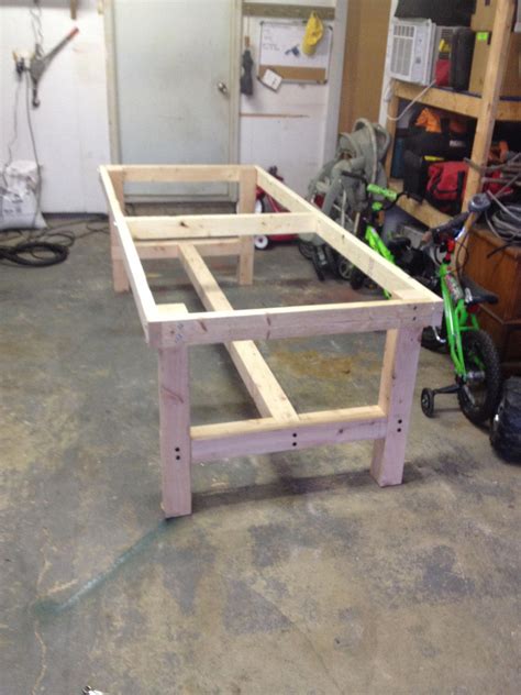 4x8 table, 4x4 base, 2x4 top rail #2x4WoodProjects | Wood table diy