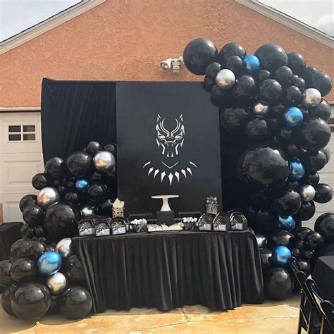 Black panther themed balloon garland ᅠᅠ ᅠᅠ