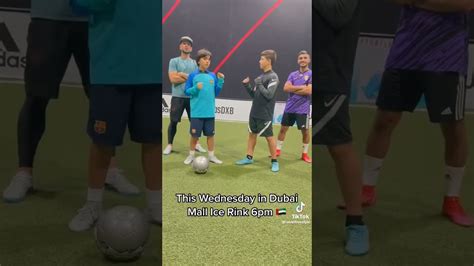 Mini Messi Vs Mini Ronaldo Youtube