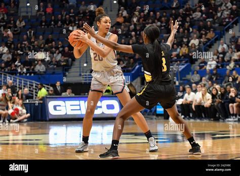 Hartford Ct Usa 2nd Jan 2020 Olivia Nelson Ododa 20 Of The Uconn