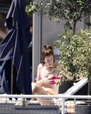 Liv Tyler Looking Fucking Sexy And Hot On Her Private Photos Porn