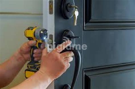 Burglar Proof Door & Lock Repairs & Locks Installation/24/7 Locksmith ...