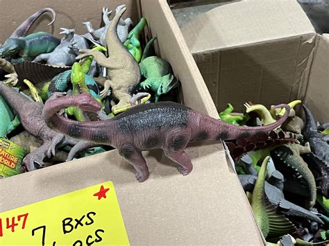 Lot - 3 Boley Nature World Dinosaur / Bug Toys (884 pcs)