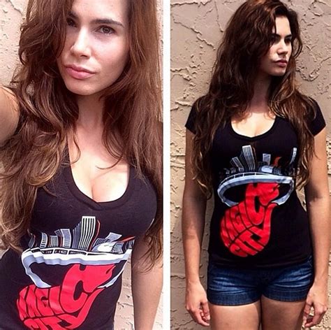 Las Aficionadas M S Hot De Miami Se Desnudan Por Sus Heat Fotogaler A Marca