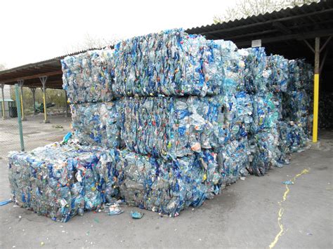 Filebales Of Pet Bottles 3 Wikimedia Commons