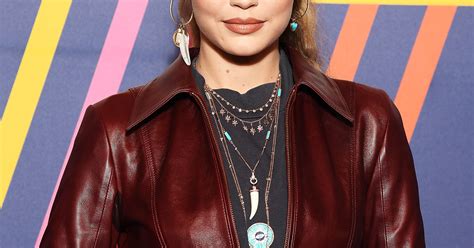 Gigi Hadid Gets Blonde Ombre Balayage Hair Highlights