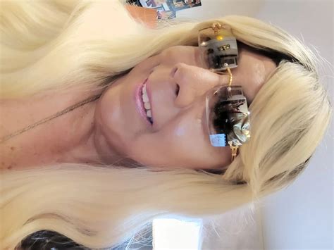 Blonde Schlampe Bewegt Sich Sexy XHamster