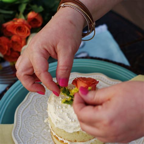 Easy Naked Mini Cakes Southern Discourse