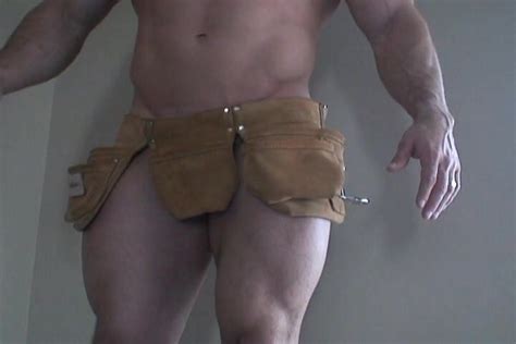 Hot Guy Flexing ThisVid