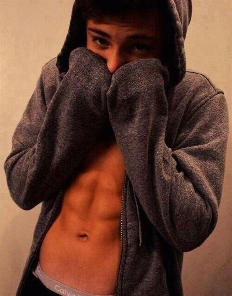 Hot Josh Hutcherson Josh Hutcherson Photo Fanpop