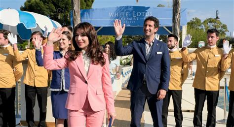 The White Lotus Airs Yet Another Gay Sex Scene And It S The Best One Yet