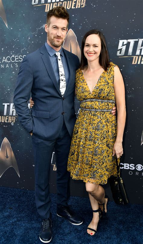 Fans are reacting to susan may pratt and her latest project 17