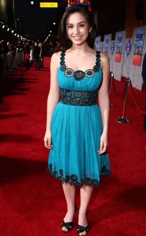 Molly Ephraim Net Worth 2024: How Does She Make $3 Million?