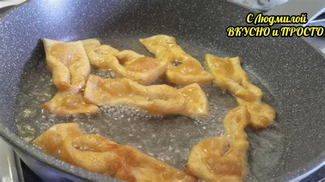 Целую "гору" хрустящего хвороста я делаю всего из 3-х ингредиентов (без ...