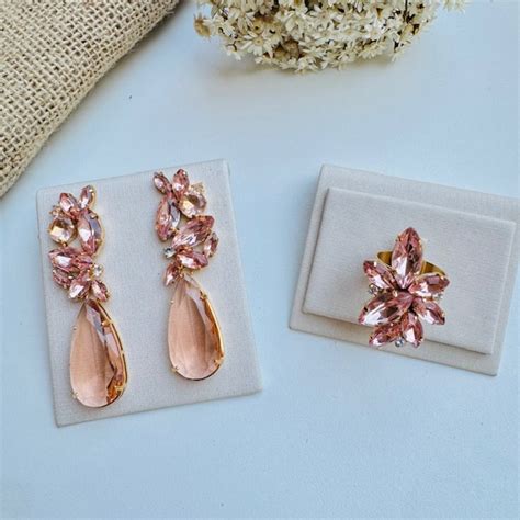 Kit Anel e Brinco Nude Nethy Elegância e Simplicidade Refinada