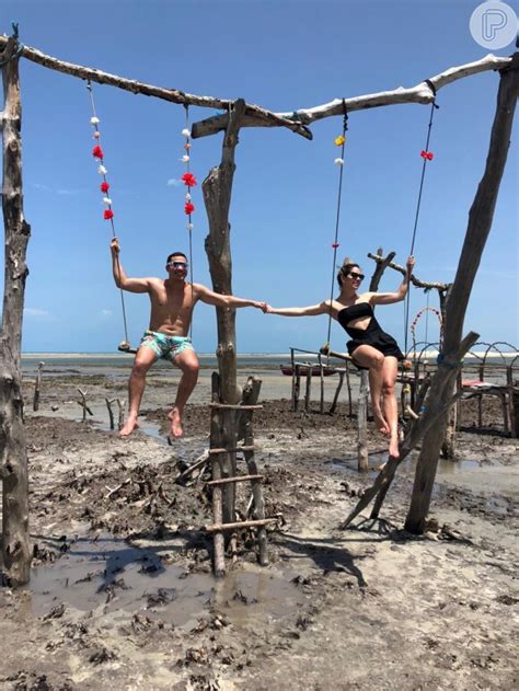 Foto Wesley Safadão e a mulher Thyane Dantas curtiram passeios pela