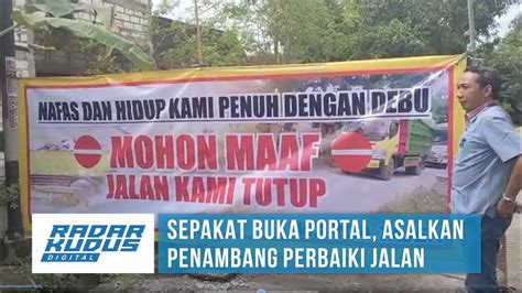 Protes Truk Tambang Warga Di Rembang Blokade Jalan Antardesa Youtube