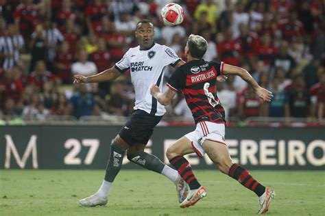 Flamengo x Botafogo desfalques e as prováveis escalações