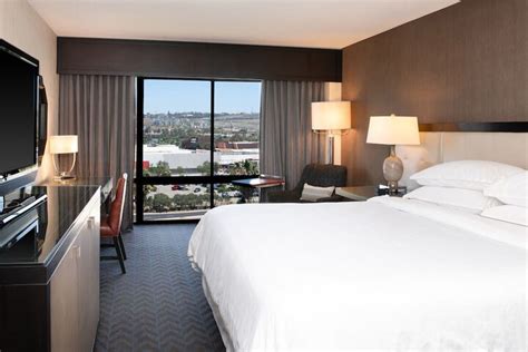 Sheraton Mission Valley San Diego Hotel San Diego | Bookonline.com