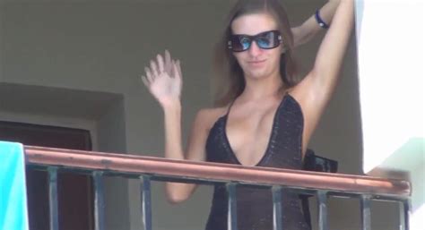 Anal Sex With His Girlfriend While On Vacation