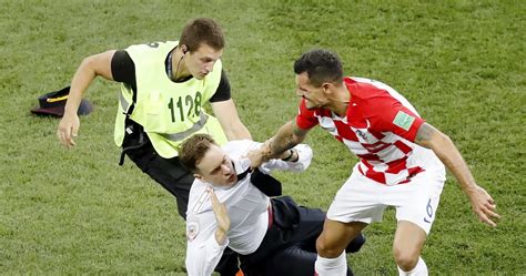 Cz Onkowie Pussy Riot Skazani Za Zak Cenie Fina U Mundialu Wi Zienie I Zakaz Stadionowy