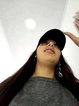 Hannah Naked Stripping On Cam For Live Sex Video Chat BeautifulPussy