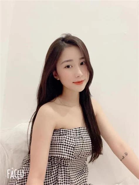 Tiktoker Ti U H L Ai M G Y S T C Ng Ng M Ng H S Nh N V T Hot Tiktoker