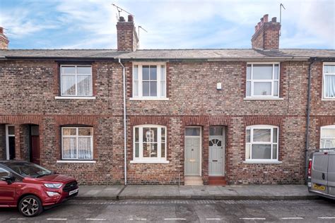 bishop moves diagonal city centre west york plum guide